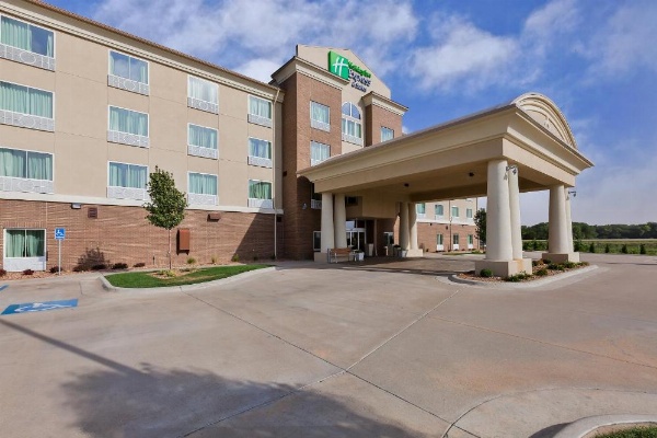 Holiday Inn Express Hotel & Suites Salina image 22
