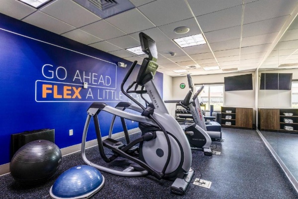 Holiday Inn Express Hotel & Suites Salina image 30